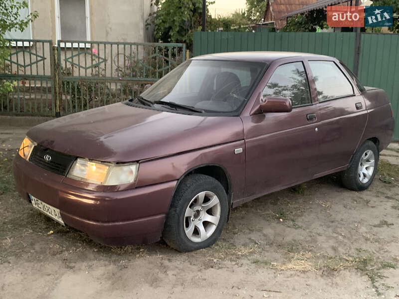 Седан ВАЗ 2110 1999 в 