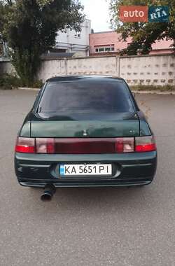 Седан ВАЗ 2110 2001 в 