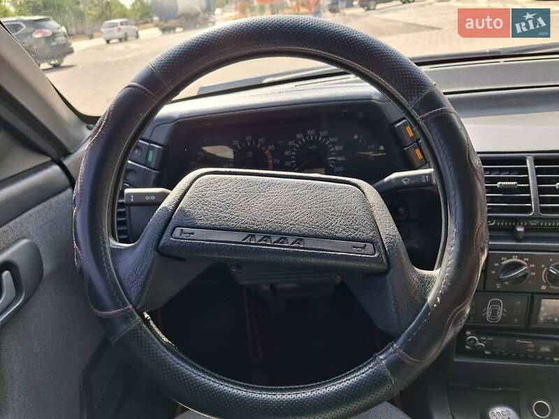 Седан ВАЗ / Lada 2110 2004 в Николаеве
