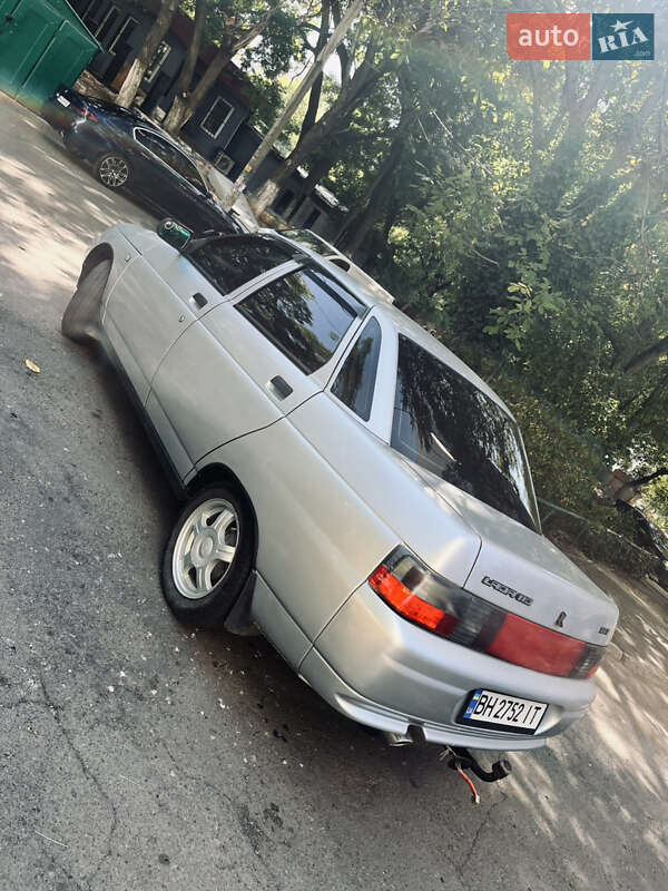 Седан ВАЗ / Lada 2110 2006 в Одессе