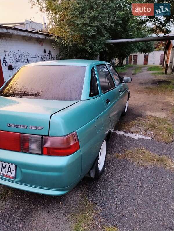 Седан ВАЗ / Lada 2110 2001 в Черкасах