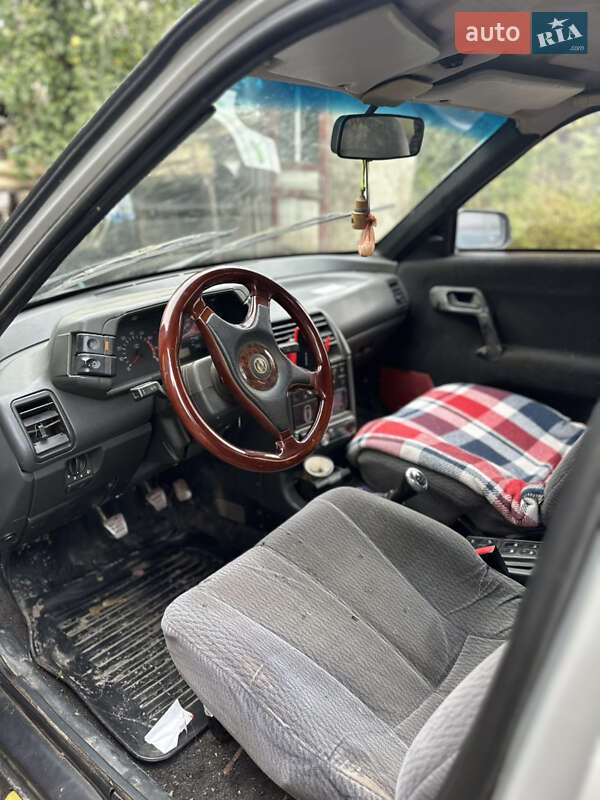 Седан ВАЗ / Lada 2110 2003 в Каменец-Подольском