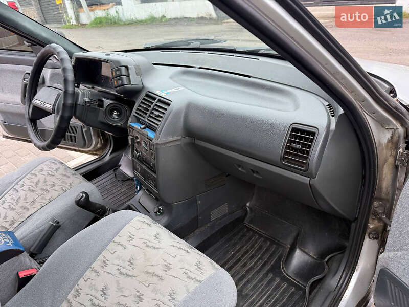 Седан ВАЗ / Lada 2110 2006 в Белой Церкви