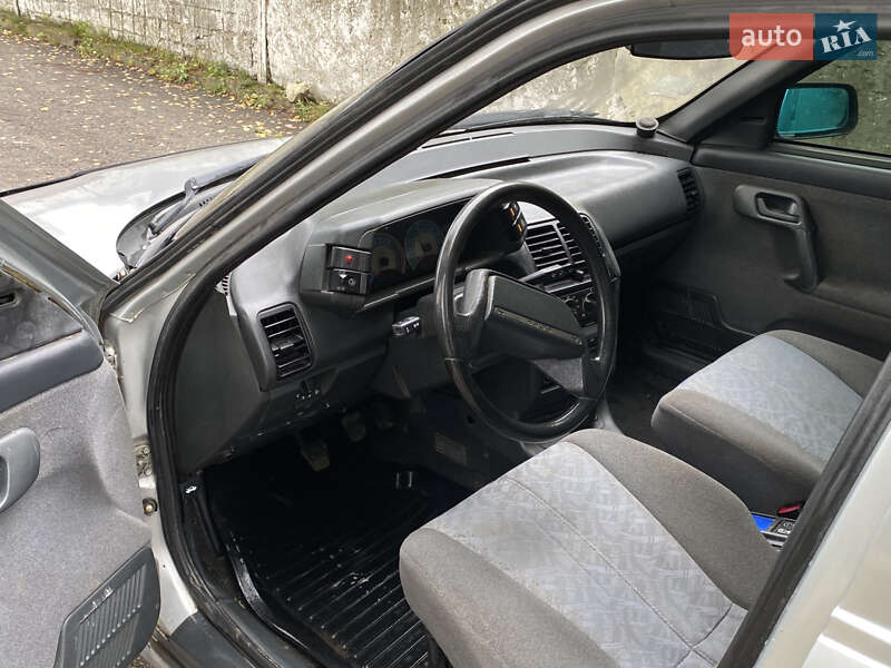Седан ВАЗ / Lada 2110 2004 в Збаражі