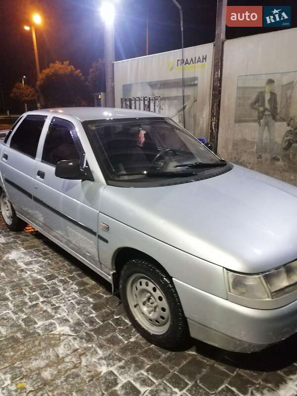 Седан ВАЗ / Lada 2110 2002 в Кременчуці