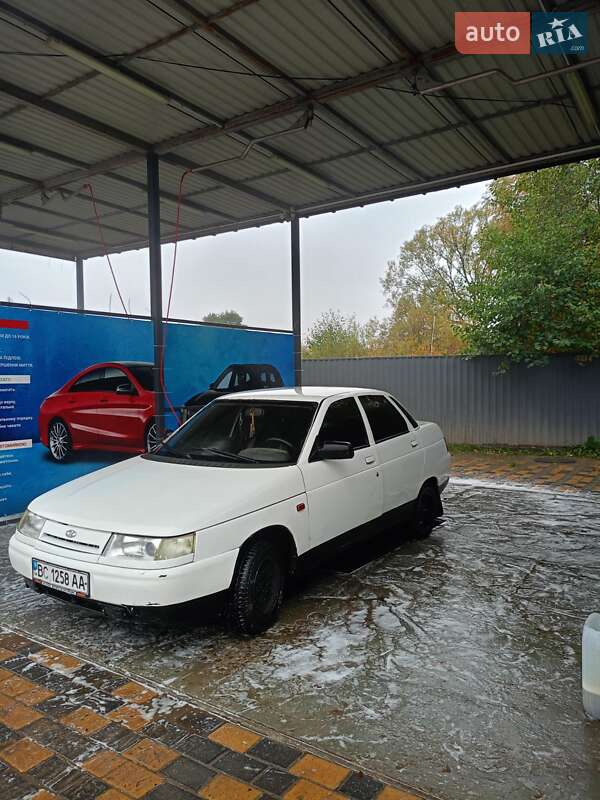 Седан ВАЗ / Lada 2110 1999 в Перемышлянах