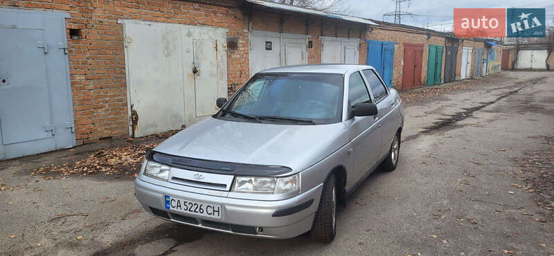 Седан ВАЗ / Lada 2110 2007 в Киеве