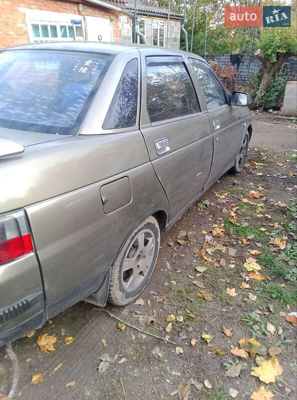 Седан ВАЗ / Lada 2110 2001 в Гайсину