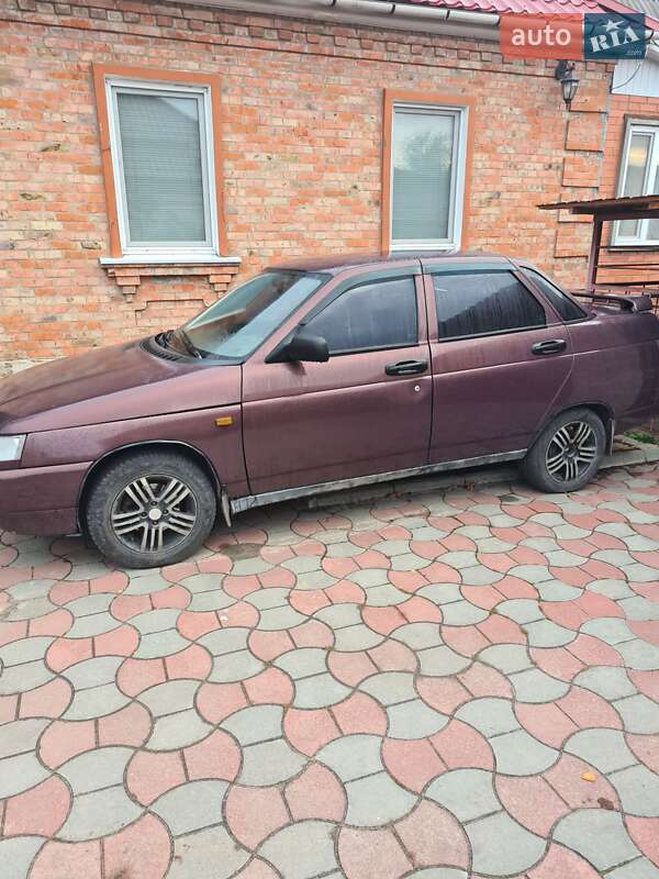 Седан ВАЗ 2110 2003 в 