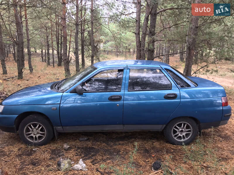 Седан ВАЗ / Lada 2110 2000 в Славутиче