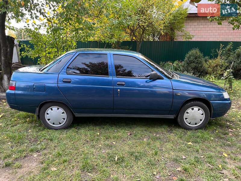 Седан ВАЗ / Lada 2110 2005 в Белозерье