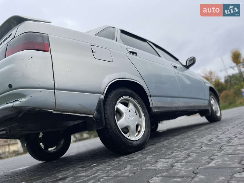 Седан ВАЗ / Lada 2110 2004 в Золочеве