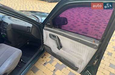 Седан ВАЗ 2110 2002 в 