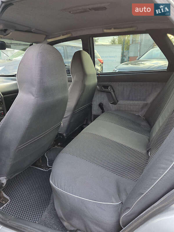 Седан ВАЗ / Lada 2110 2002 в Запоріжжі фото 11 Седан ВАЗ / Lada 2110 2002 в Запоріжжі