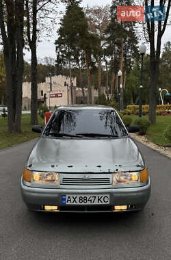 Седан ВАЗ 2110 2002 в  фото 2 Седан ВАЗ 2110 2002 в