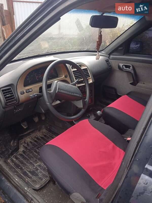 Седан ВАЗ / Lada 2110 2005 в Полонному