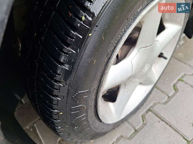 Седан ВАЗ / Lada 2110 2001 в Черновцах фото 15 Седан ВАЗ / Lada 2110 2001 в Черновцах