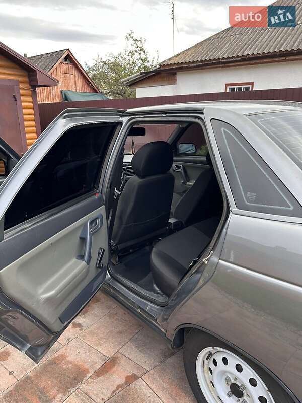 Седан ВАЗ / Lada 2110 2010 в Благовіщенську