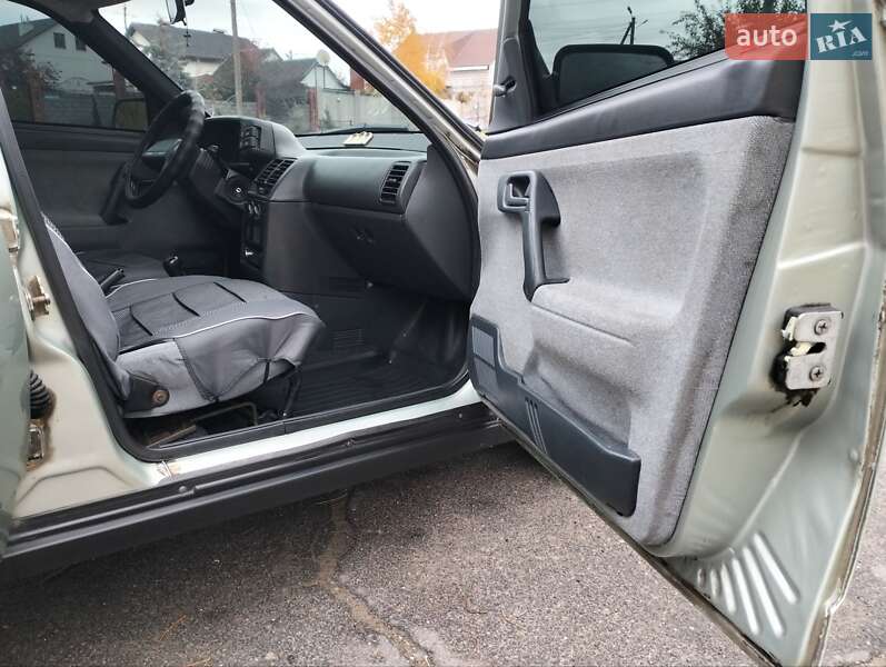 Седан ВАЗ / Lada 2110 2006 в Николаеве фото 25 Седан ВАЗ / Lada 2110 2006 в Николаеве