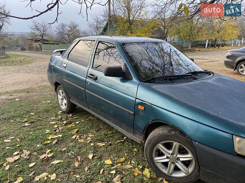 Седан ВАЗ / Lada 2110 2001 в Белгороде-Днестровском фото Седан ВАЗ / Lada 2110 2001 в Белгороде-Днестровском