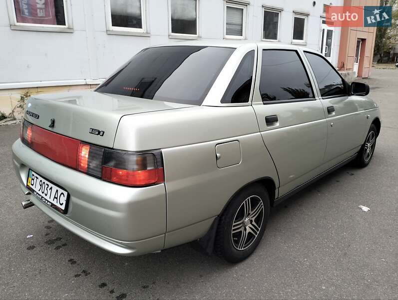 Седан ВАЗ / Lada 2110 2006 в Николаеве