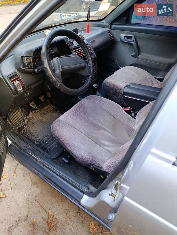 Седан ВАЗ / Lada 2110 2006 в Кам'янець-Подільському фото 3 Седан ВАЗ / Lada 2110 2006 в Кам'янець-Подільському