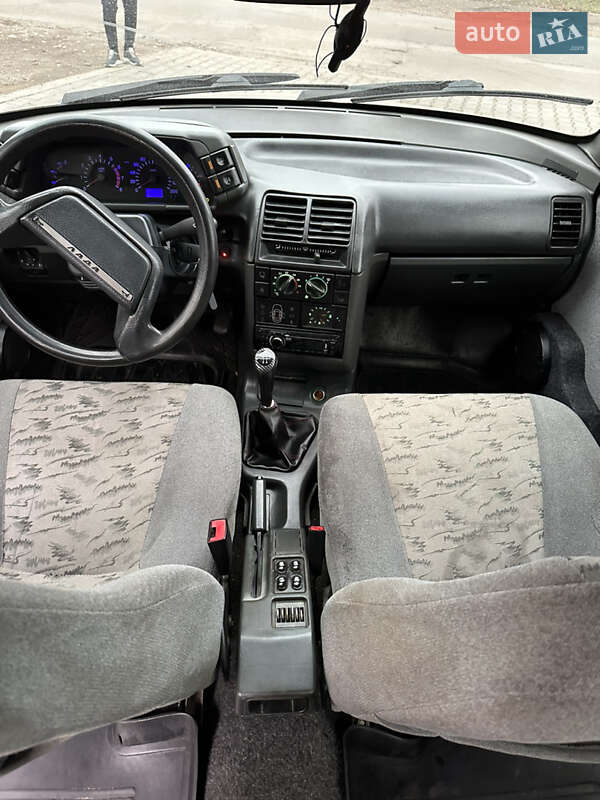 Седан ВАЗ / Lada 2110 2002 в Софіївці