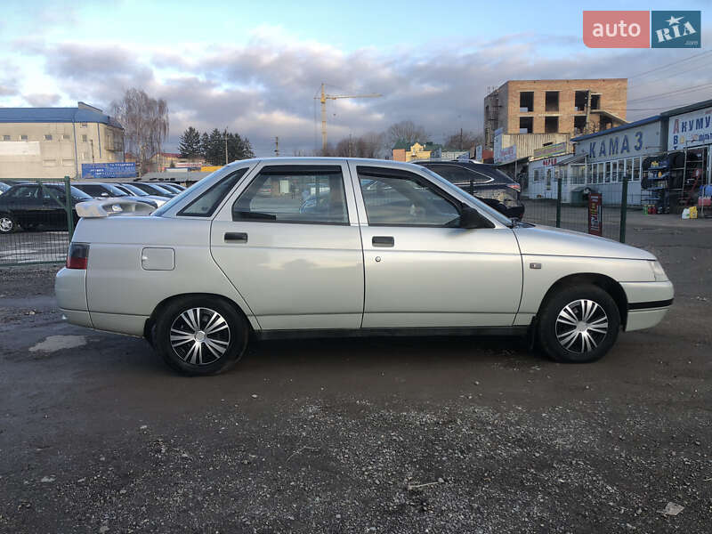 Седан ВАЗ / Lada 2110 2004 в Тернополе