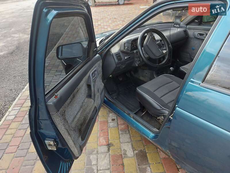 Седан ВАЗ / Lada 2110 1999 в Новій Водолагі