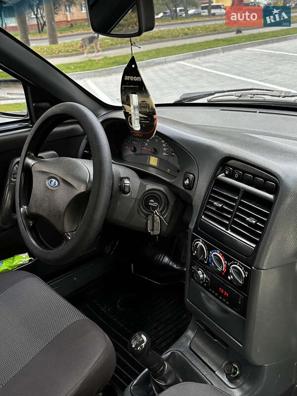 Седан ВАЗ / Lada 2110 2011 в Ровно