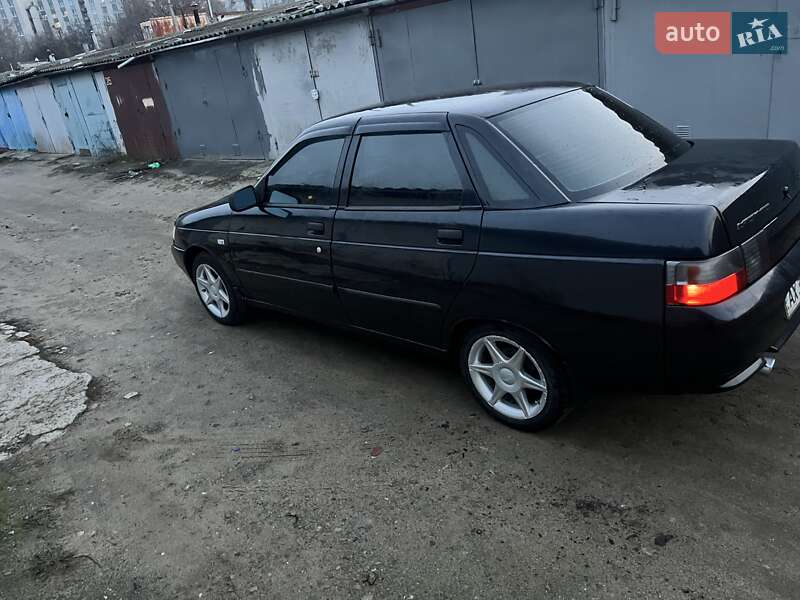 Седан ВАЗ / Lada 2110 2005 в Харькове