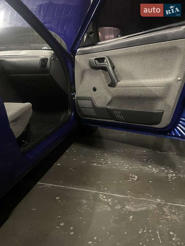 Седан ВАЗ / Lada 2110 2001 в Запорожье