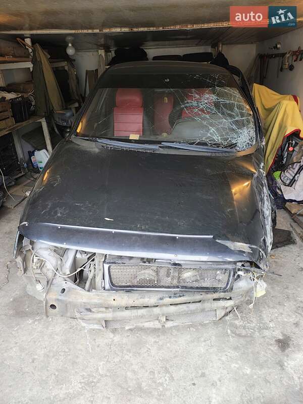 Седан ВАЗ / Lada 2110 2002 в Першотравенську