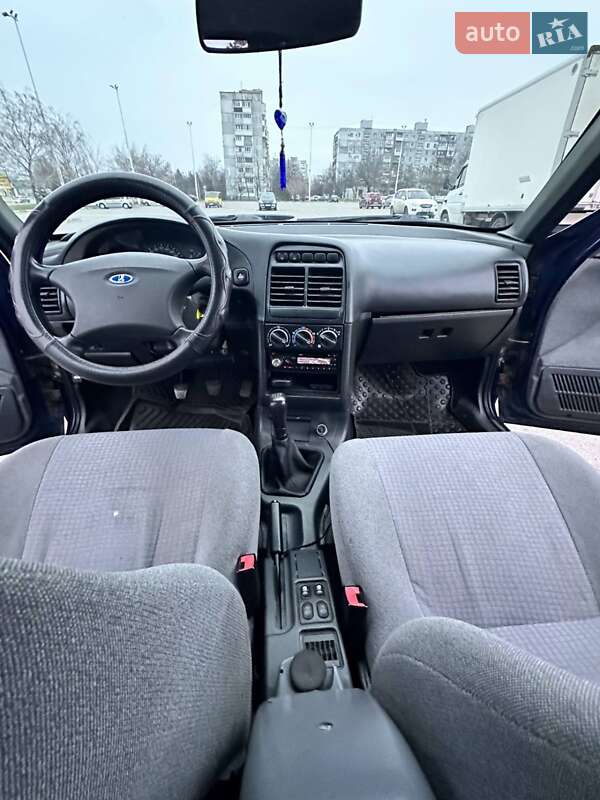 Седан ВАЗ / Lada 2110 2010 в Запоріжжі