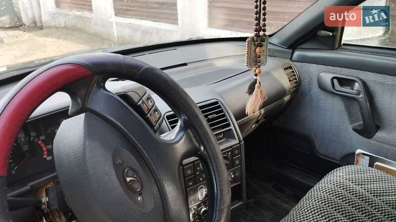 Седан ВАЗ / Lada 2110 2002 в Вознесенске фото 7 Седан ВАЗ / Lada 2110 2002 в Вознесенске