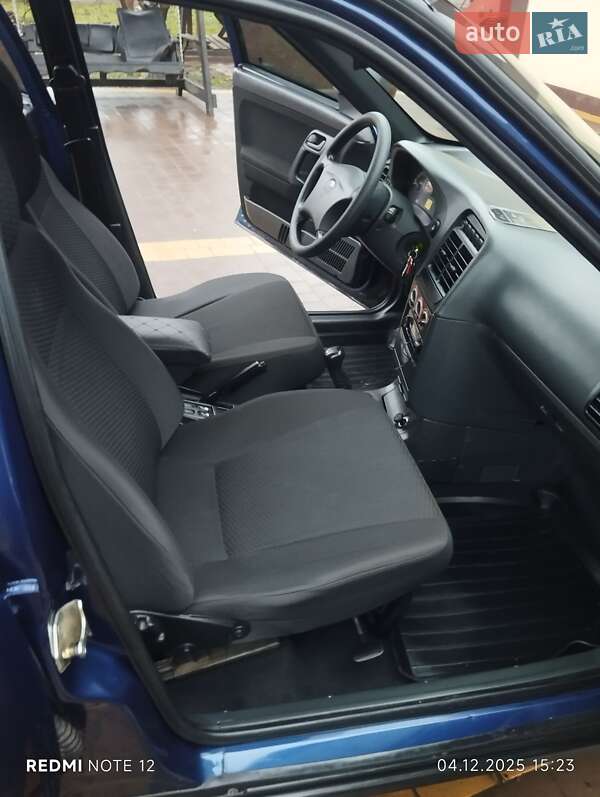 Седан ВАЗ / Lada 2110 2010 в Турбовом