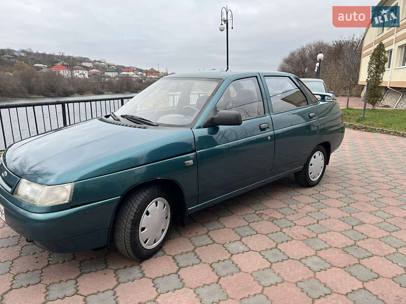Седан ВАЗ / Lada 2110 2001 в Могилів-Подільському