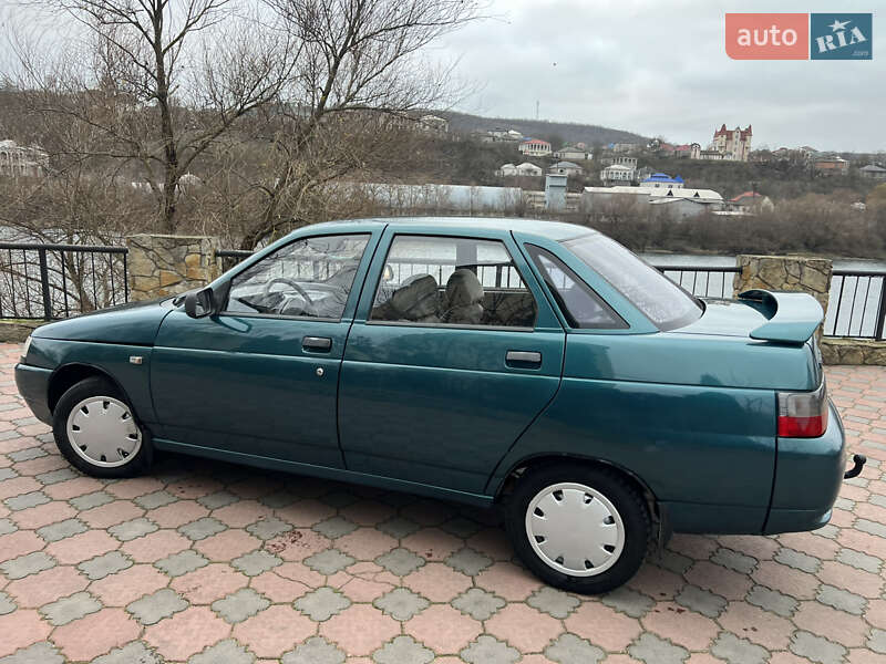 Седан ВАЗ / Lada 2110 2001 в Могилів-Подільському