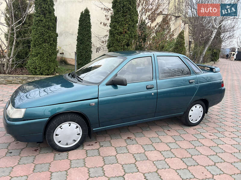 Седан ВАЗ / Lada 2110 2001 в Могилів-Подільському