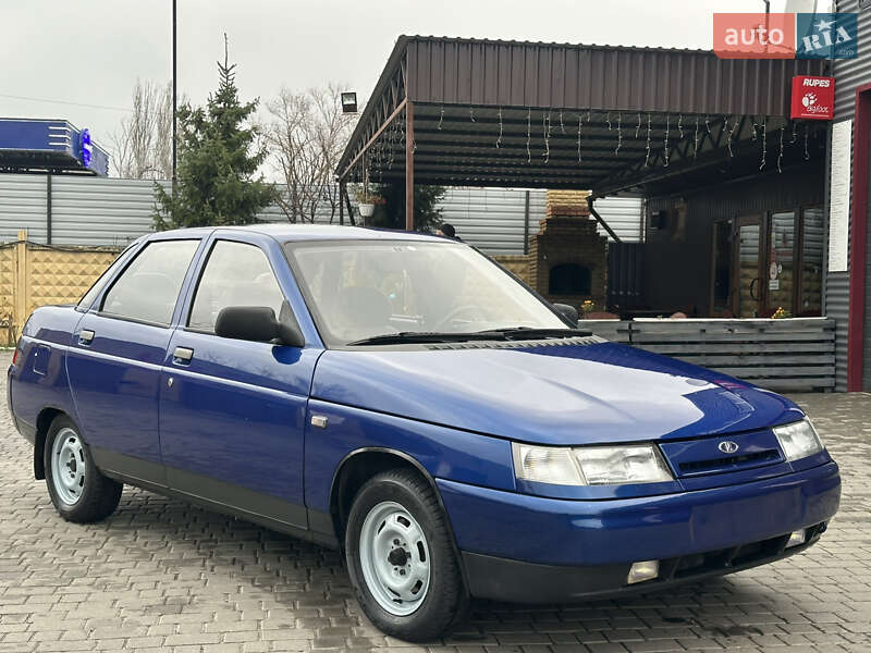 Седан ВАЗ / Lada 2110 2000 в Запорожье