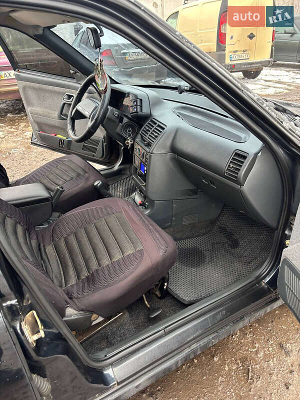 Седан ВАЗ / Lada 2110 2005 в Червоному Донце