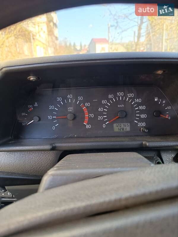 Седан ВАЗ / Lada 2110 2003 в Хусте