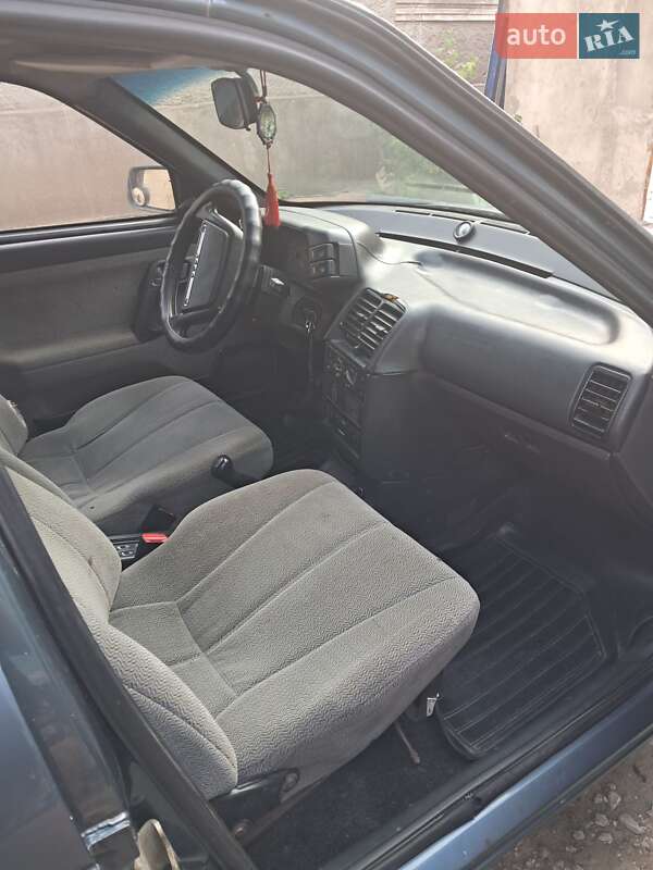 Универсал ВАЗ / Lada 2111 2001 в Вознесенске фото 8 Универсал ВАЗ / Lada 2111 2001 в Вознесенске