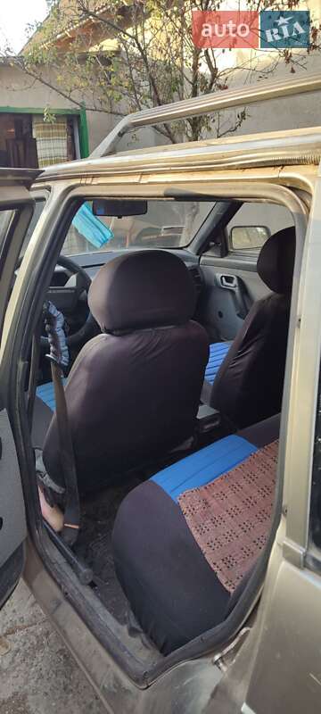 Универсал ВАЗ / Lada 2111 2001 в Сарате