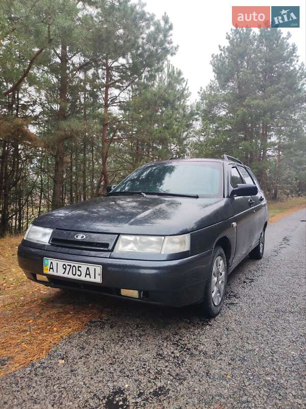 ВАЗ / Lada 2111 2005