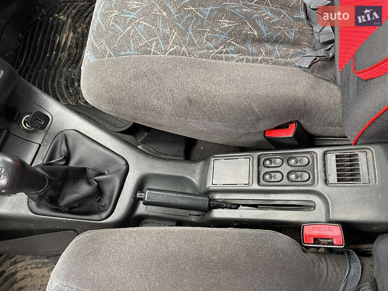 Универсал ВАЗ / Lada 2111 2004 в Харькове фото 18 Универсал ВАЗ / Lada 2111 2004 в Харькове