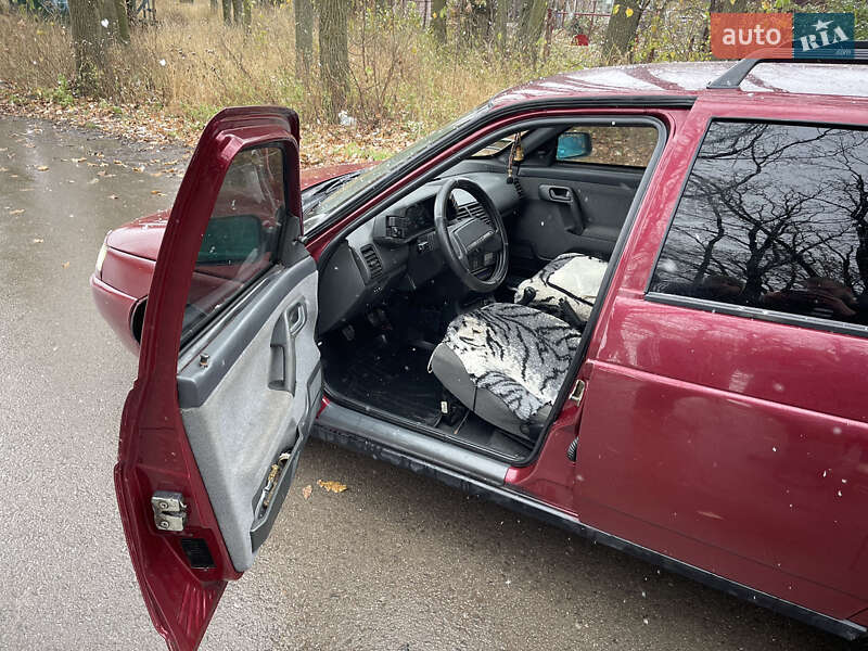 Универсал ВАЗ / Lada 2111 2004 в Умани