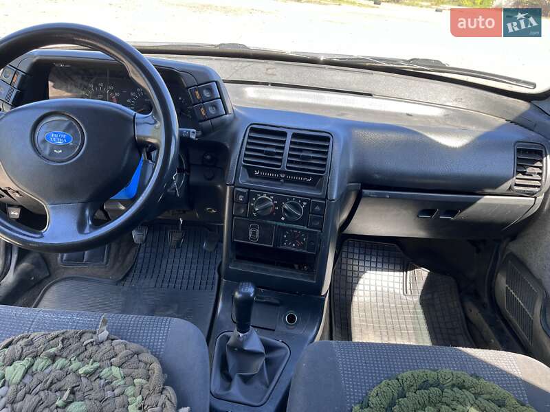 Универсал ВАЗ / Lada 2111 2005 в Чернигове фото 10 Универсал ВАЗ / Lada 2111 2005 в Чернигове