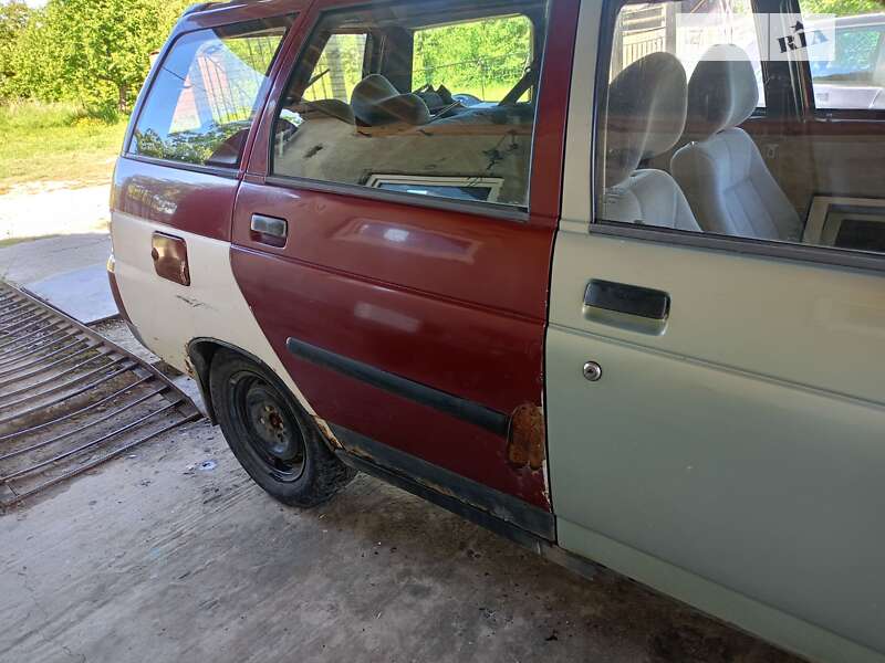 Универсал ВАЗ / Lada 2111 2002 в Дрогобыче