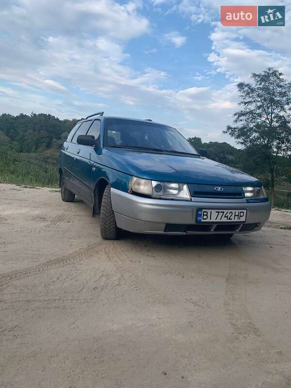 Универсал ВАЗ / Lada 2111 2000 в Хороле